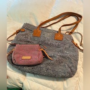 Dooney and Bourke scribble pattern tote with small bag included